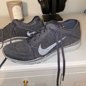 Nike sparkle grey shoes
